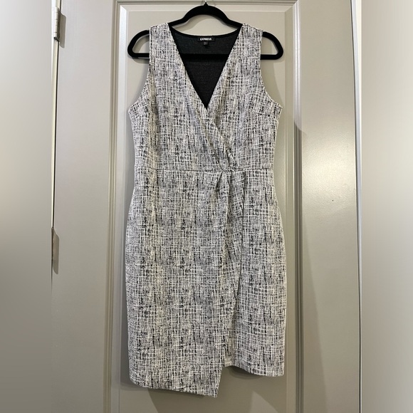 Express Dresses & Skirts - L, EXPRESS Black and white tweed Dress